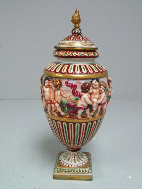 Capodimonte urn with cover: Approx. 18.5" H.