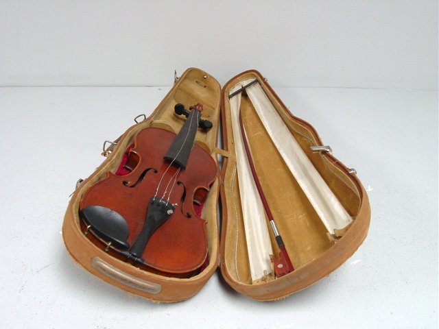Stainer violin & bow in case: Bow unsigned. Body approx. 14.5".