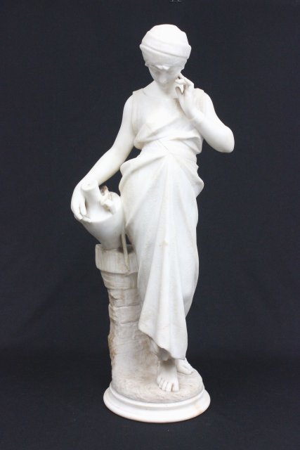 19th c. Amphora marble signed G. Pugi Florence: "Seated Maiden at the Well", nice marble. Guglielmo Pugi, Italian (1870-1915). approx. 29".