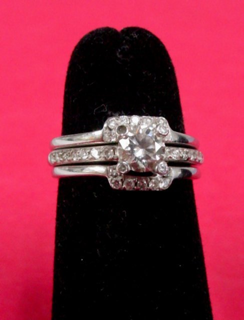 3 section 14kt white gold & diamond wedding ring: Approx. .40 carat.