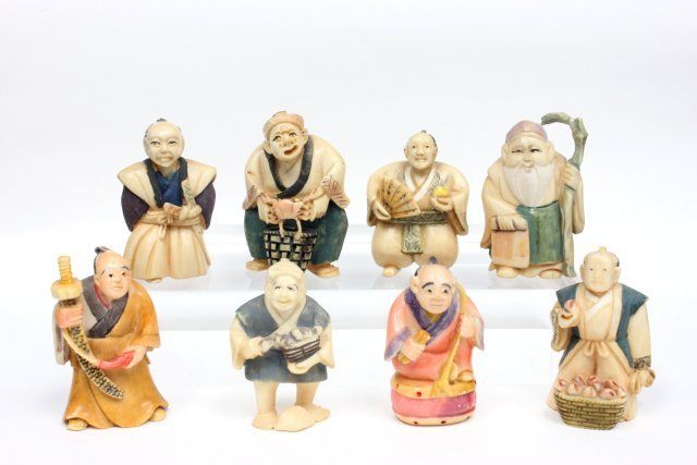 8 carved bone Netsuke figures: Artist signed. From a Middletown, NJ collection.