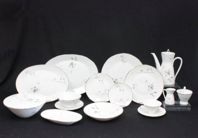 Rosenthal dinnerware set service for 12: With platinum border, pink blossom flowers on silver gray leaves. Including: 12- Soup bowls. 12- Cake plates. 12- Dessert bowls. 12- Bread & butter plates. 12- Saucers. 12- Dinner plates. 1- Cake plat