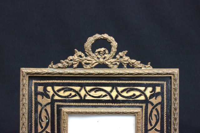 2 Picture frames - 3