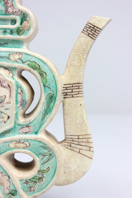 19th c. Chinese Famille Verte porcelain pitcher - 4