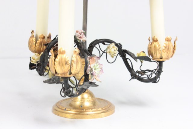 Pair bronze, tole & porcelain bouilette lamps - 4