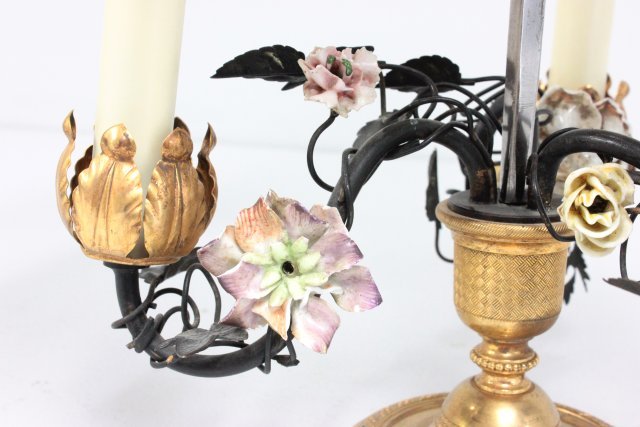 Pair bronze, tole & porcelain bouilette lamps - 5