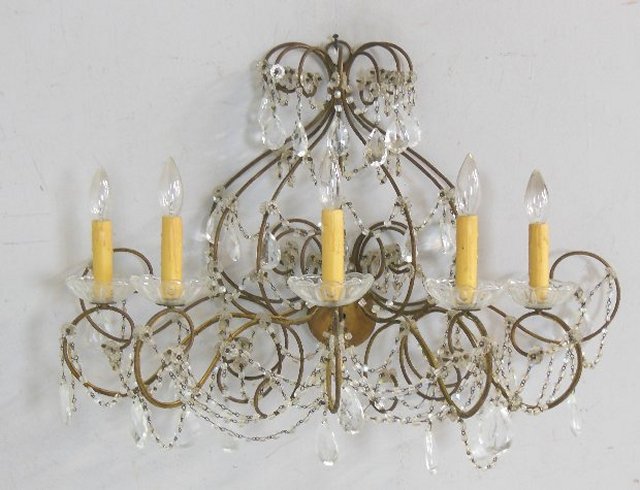 Single 5 light Venetian beaded sconce: Approx. 21" H x 30" W x 15.5" D. From the Chateau des Thon, which originally was built and located outside of Dijon, France in the early 18th century.