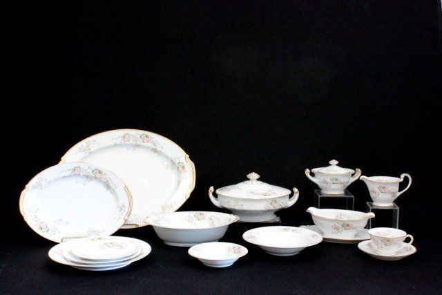 Occuppied Japan dinnerware "Rose China": Service for 12. (2 cups chipped)