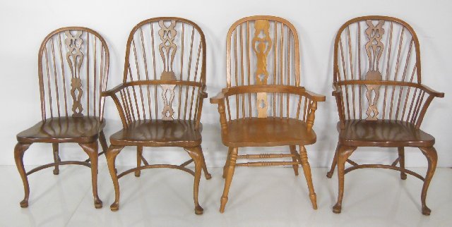 4 Windsor chairs: 4 Windsor chairs