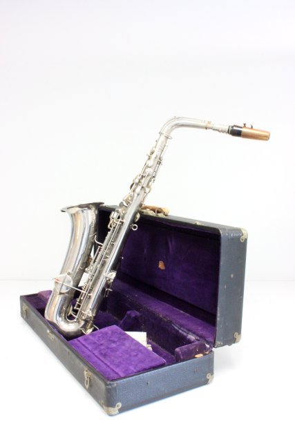 Saxophone: Saxophone