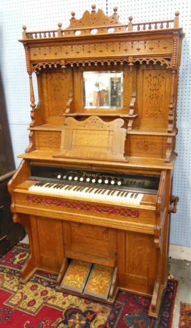 Victorian organ: Victorian organ