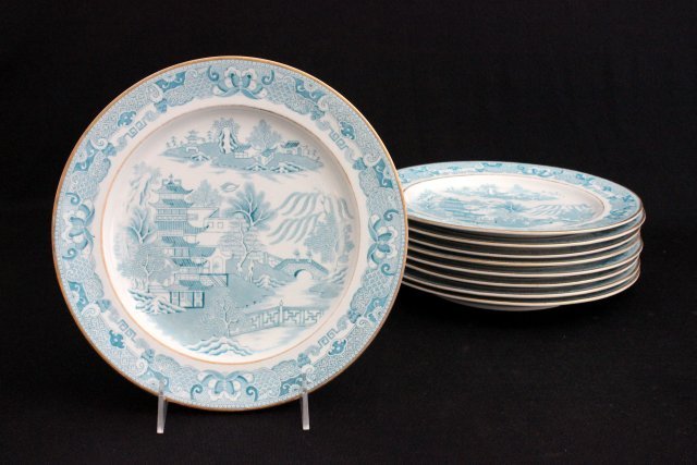 Lot of 9 Royal Worcester for Tiffany plates: Oriental pattern, some gold ware. Collection from Estate of Chalmers Benedict Wood, Foreign Service Officer & Ambassador to New Zealand