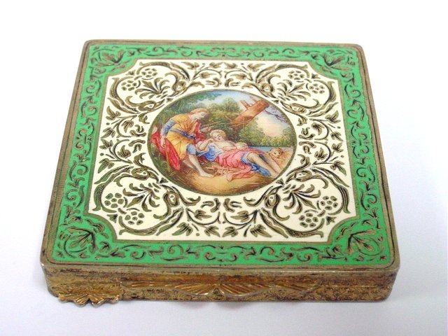 800 silver & enamel compact: Approx. 2 7/8" square.