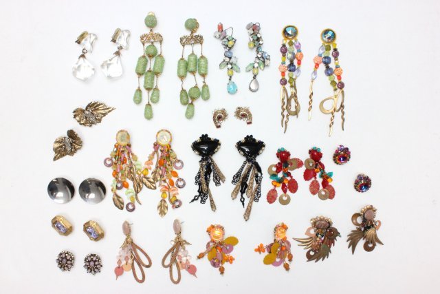 Vintage designer costume earrings lot: Including: Kirks Folly, Coro, Alice, Hobe Hollycraft, Chipita, Deluxe, Tara, Cardillo. 16 pair earrings in total. As is. All costume jewelry from the Estate of Anita Stern owner of "This n That", 124