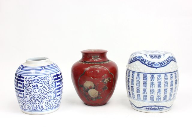 Group lot of Asian smalls: Chinese porcelain jar with lid, Enameled cover urn with losses & Blue & white diminutive porcelain garden stool. Approx. 9.5" & 10" H.