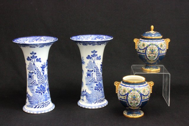Pair Royal Worcester and pair Mason's China: Royal Worcester covered vases-one cover missing 7"H with cover Pair Mason's ironstone chna, Blue Willow pattern, slight chip to top, 10"H. 4 pieces total. (3394)