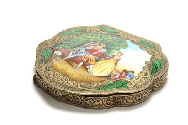 Green enamel over silver compact: Approx. 3" x 3.5". Good condition