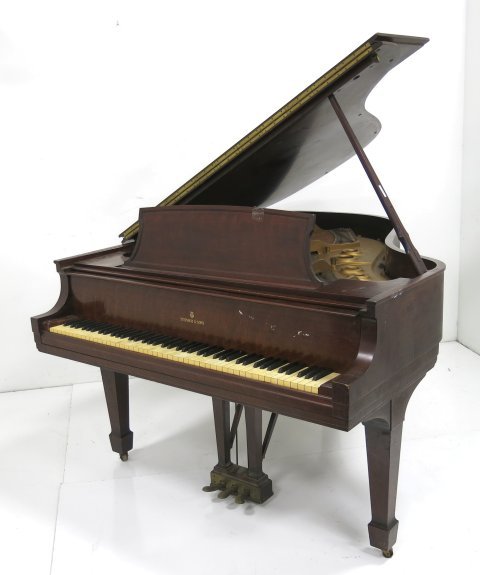 Steinway mahogany Grand piano: Model L, #326715. Approx. 70" L. (3494) Needs refinishing.