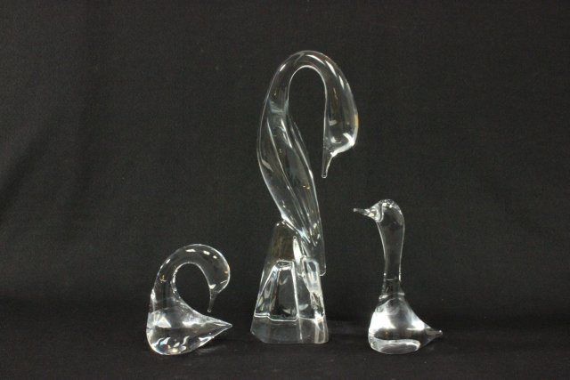Daum signed glass bird sculptures: Swan, 15"H, Ducl 8"H, Baby swan 5 1/2"H good condition