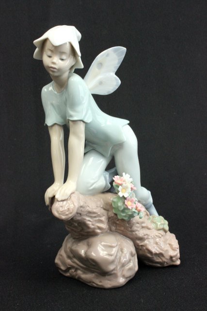 Lladro figure "Prince of Elves": #07690, with original box.