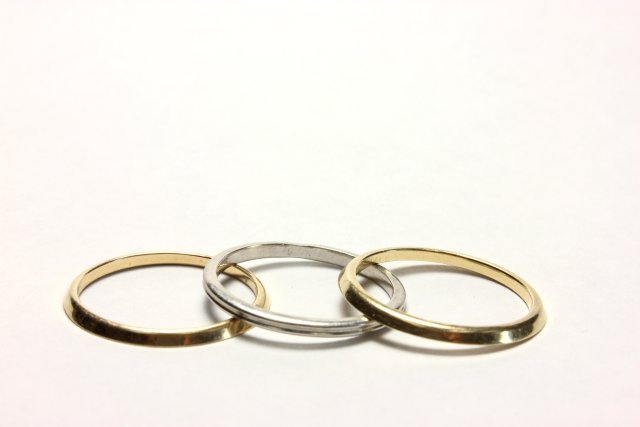 Platinum Tiffany & Co. ring & 2 14k gold rings: Good condition.