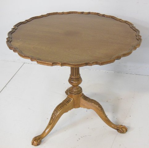 Baker mahogany piecrust tilt top table: George III style with birdcage. Historic Charleston reproduction. Approx. 30.25" H x 33" D. (3163)