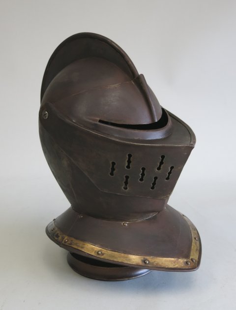 European Metal Helmet (1 of 7)