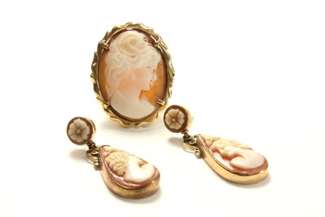 14k gold Cameo ring & Cameo earrings (1 of 3)