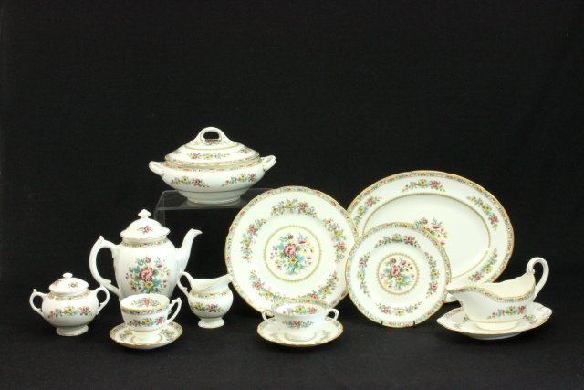 Coalport Dinnerware Set Service for 16 (1 of 8)