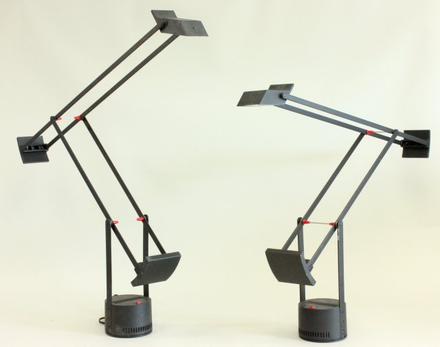 Pair of Richard Sapper Artemide Tizio Desk Lamps (1 of 6)