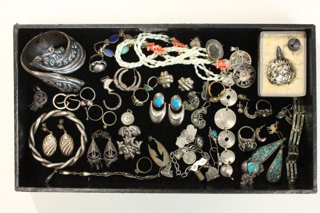 Lot of Jewelry (1 of 4)