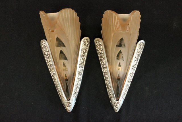 Pair Art Deco Pink Glass & Chrome Sconces (1 of 6)