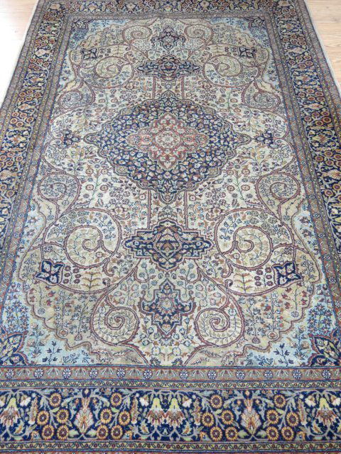Ivory Pakistani Carpet (1 of 4)