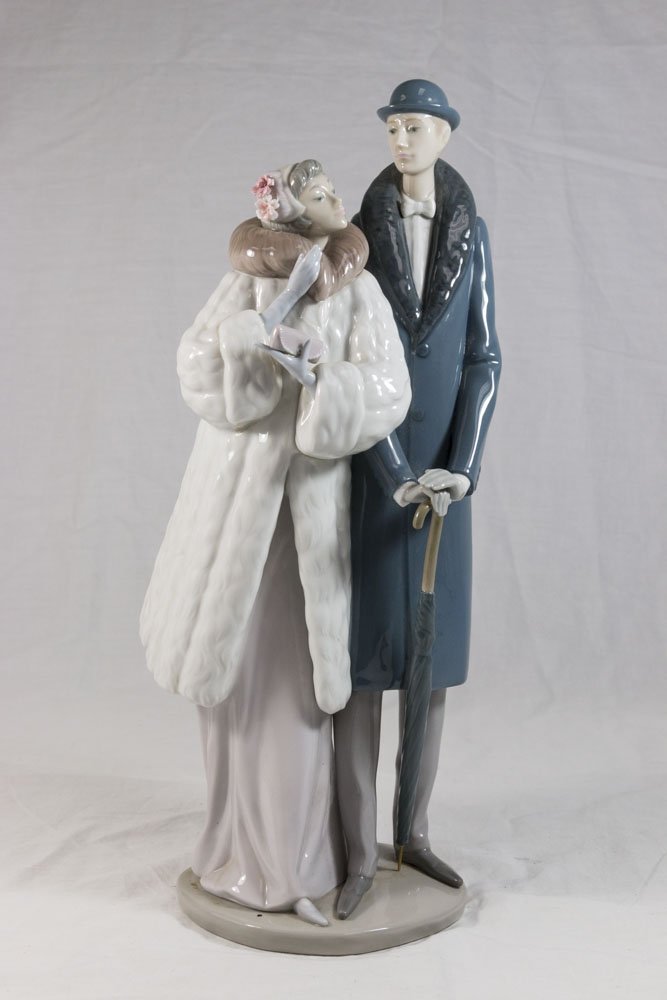 Lladro Double Figurine, "On the Town" (1 of 2)
