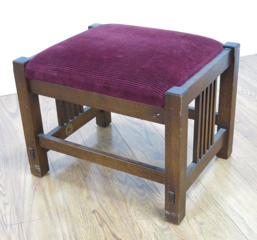 Mission Oak Stickley Footstool with Vice Mark (1 of 3)