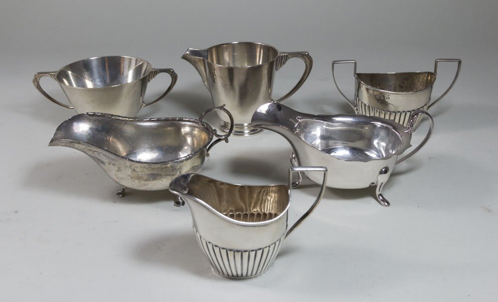 Lot Silver Creamer & Sugar Bowls & 2 Gravy Boats (1 of 5)
