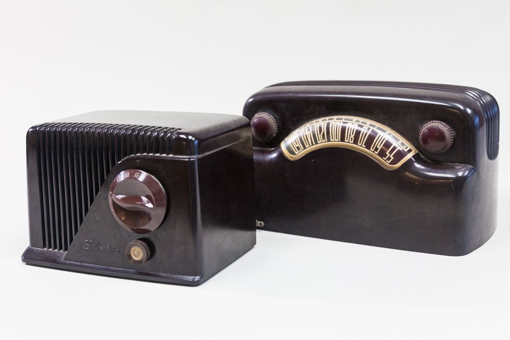 2 Vintage Deco Radios, Philco & Silvertone (1 of 5)