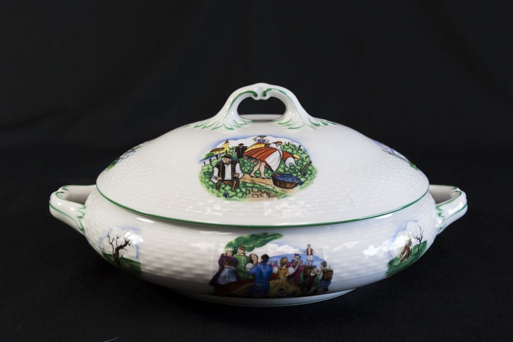 Covered Herend Serving Dish (1 of 3)