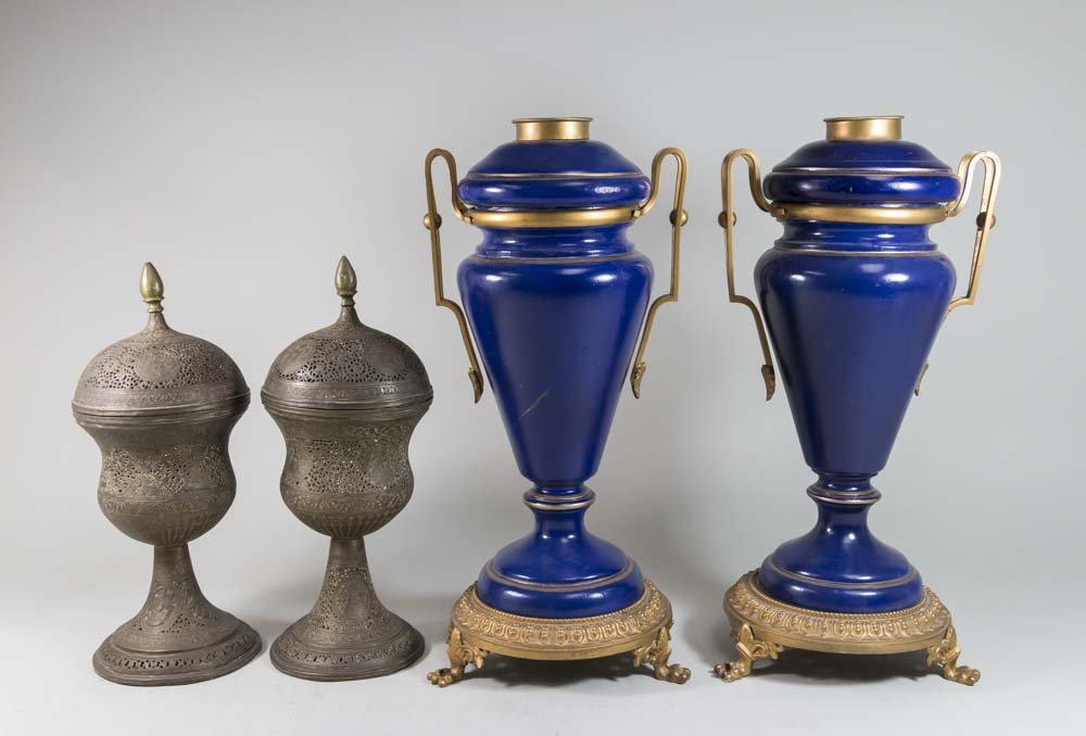 2 Pairs Urns (1 of 5)