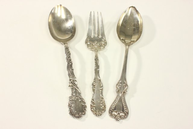 2 Sterling Silver Serving Spoons & Serving Fork (1 of 10)