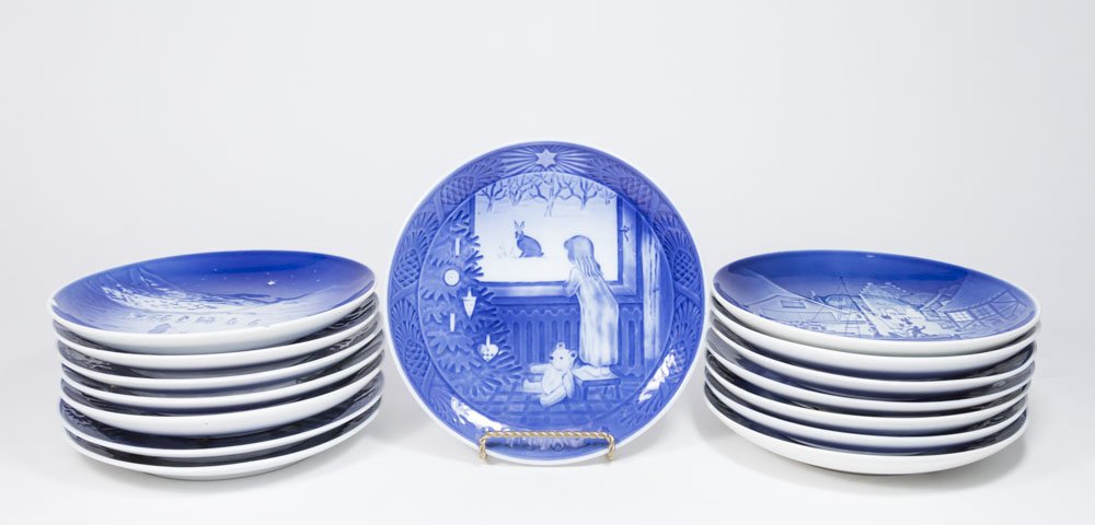 15 Bing & Grondahl Calendar Plates: Copenhagen porcelain. Approx. 7" diameter. (5002) Chip in at least one.
