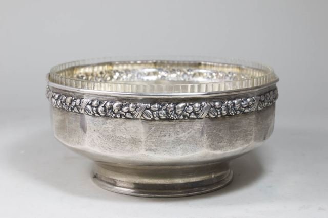 German 800 Silver Fruit Bowl with Original Liner (1 of 5)