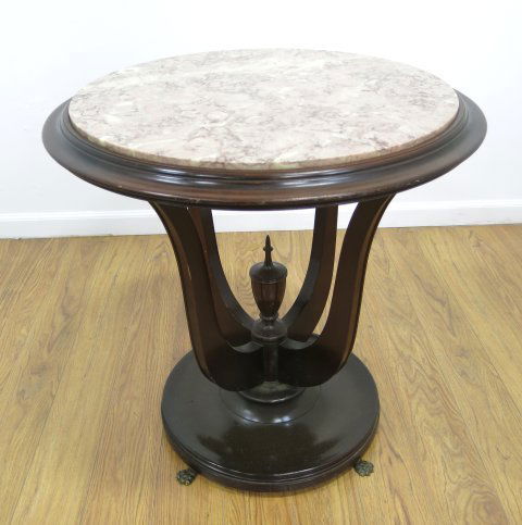 Round English Style Coffee Table (1 of 4)