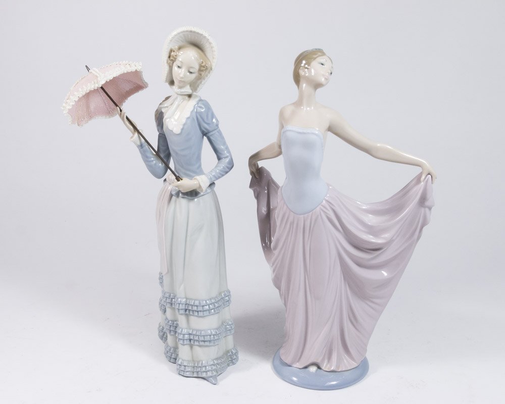 Lladro Aranjuez Little Lady with Parasol & Dancer (1 of 7)