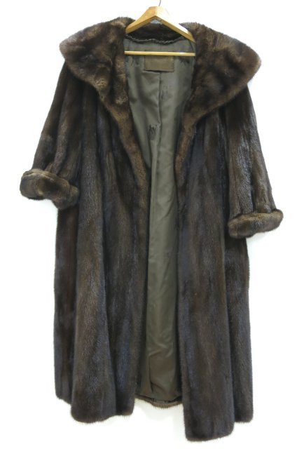 Bonwit Teller Mink Coat (1 of 3)
