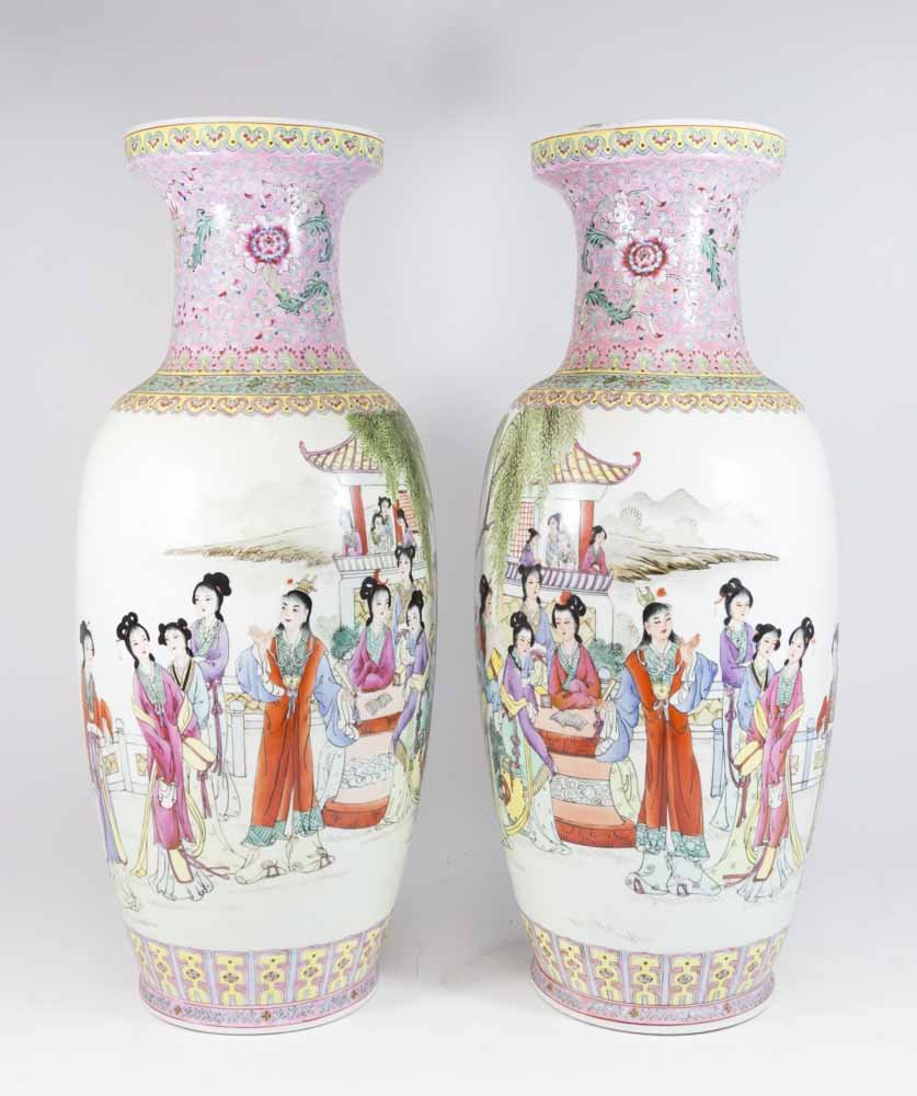 Pair Chinese Republic Porcelain Vases (1 of 7)