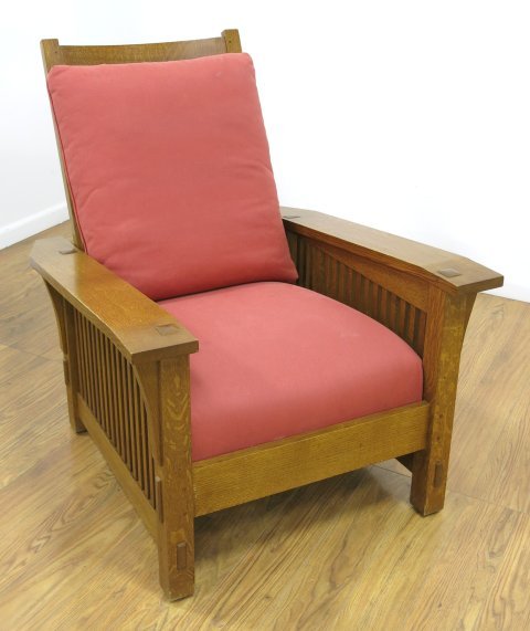Stickley By E.J. Audi Chair: Contemporary drop-arm spindled oak Morris chair. (5018)