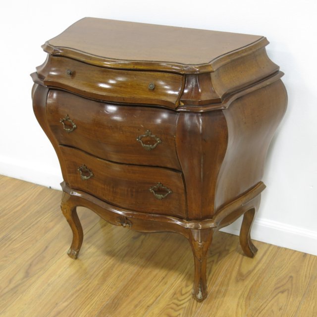 Venetian Style 3-Drawer Bombe Commode (1 of 3)