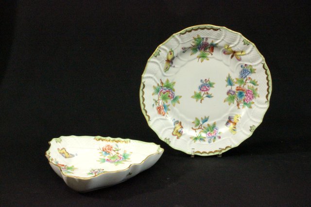 2 Herend Porcelain Queen Victoria Serving Dishes (1 of 9)