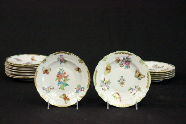 16 Herend Porcelain Queen Victoria Cake Plates (1 of 5)